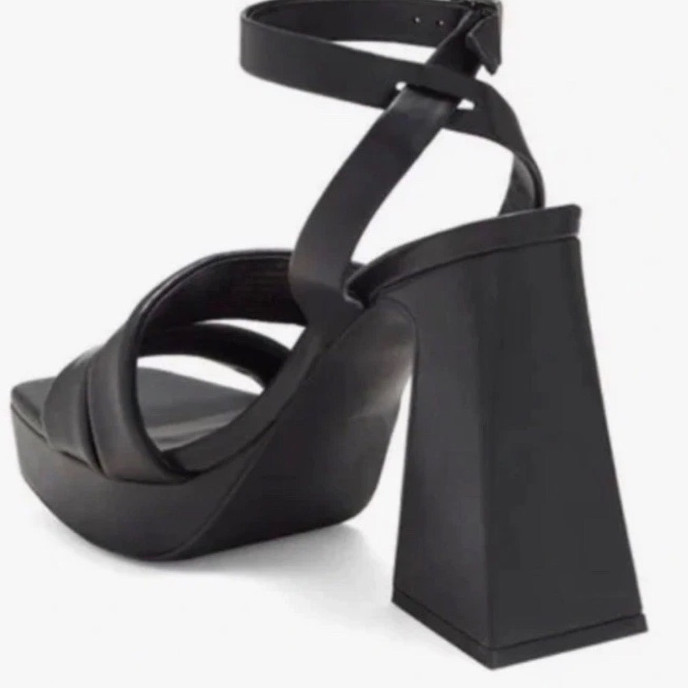 Abound Platform Sandals Women 9.5 Black Excellent Flared Block Heel Square Toe - Picture 4 of 5